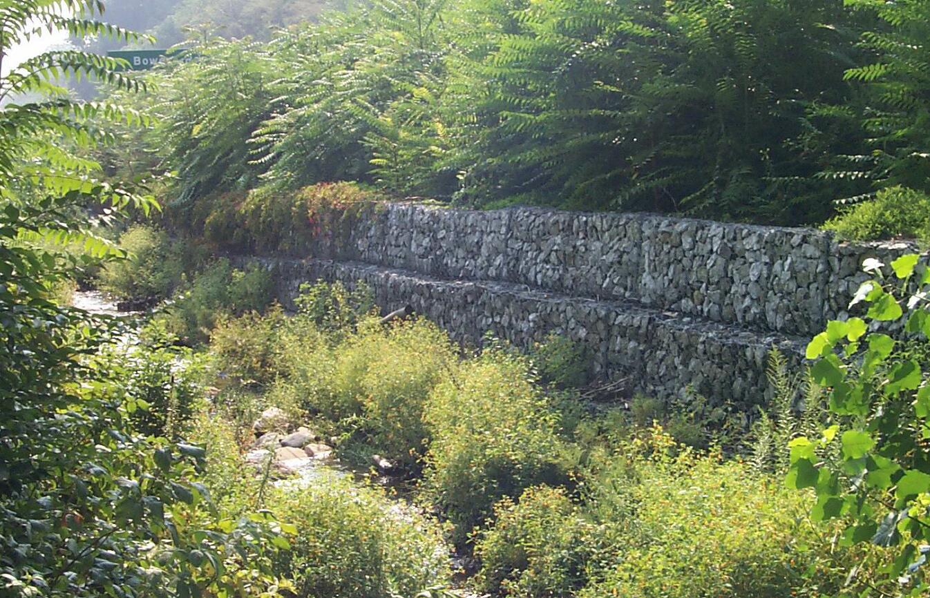 雙絞合格賓網(wǎng)石籠護(hù)坡規(guī)格型號